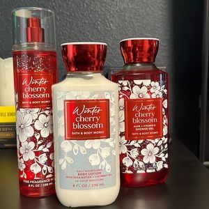 Bath & Body Works Winter Cherry Blossom Set